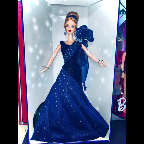 The Official Barbie Collectors Edition - Picture 10 of 10